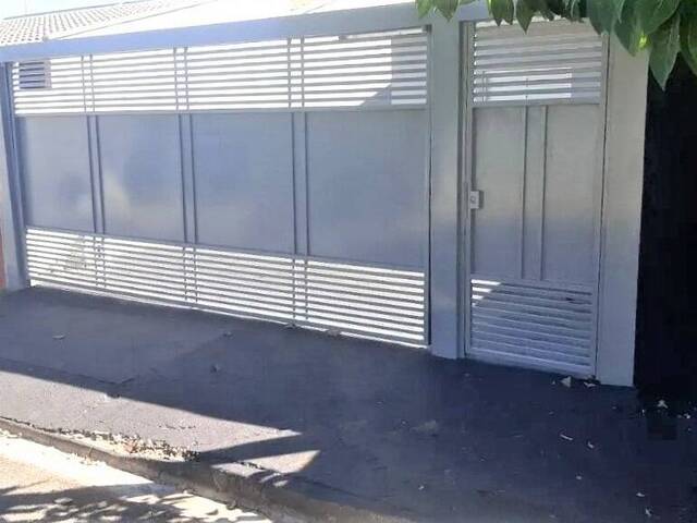 #17 - Casa para Venda em Bady Bassit - SP